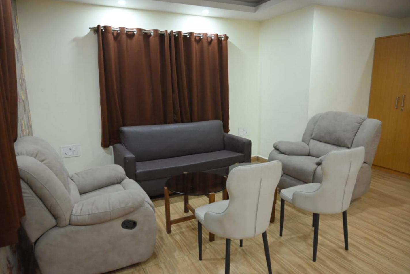 Hotel Jyoti International Āsansol Zewnętrze zdjęcie